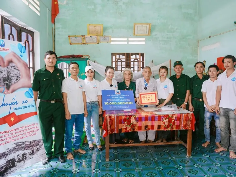 Sự kiện Quốc Khánh với cờ và không khí lễ hội tại 888b